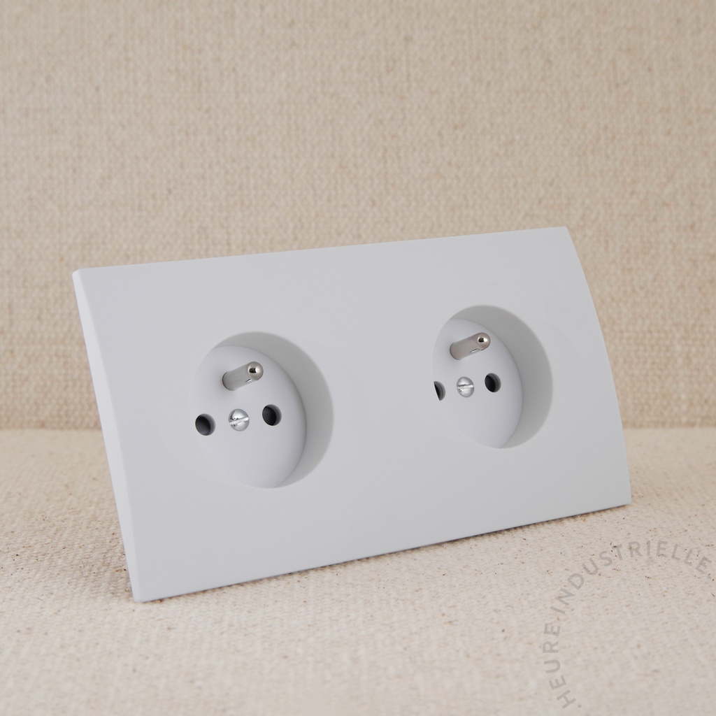 Appareillage complet KARO - 2 Prises de Courant 2P+T