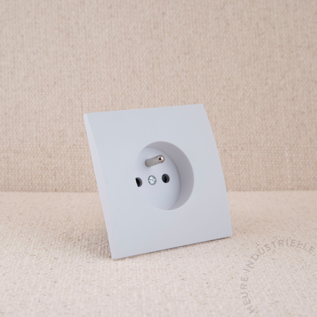 [MOD208PC] Appareillage complet KARO - 1 Prise de Courant 2P+T (Blanc Satin, Puits Blanc)