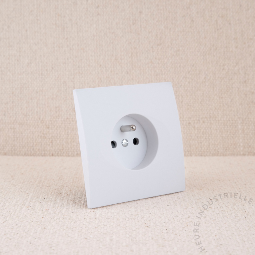 Appareillage complet KARO - 1 Prise de Courant 2P+T