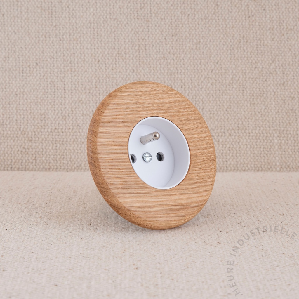 Appareillage complet IRIS BOIS - 1 Prise de Courant 2P+T