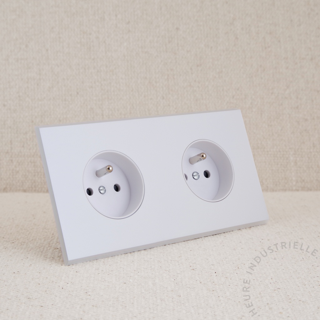 Appareillage complet CONFIDENCE - 2 Prises de Courant 2P+T