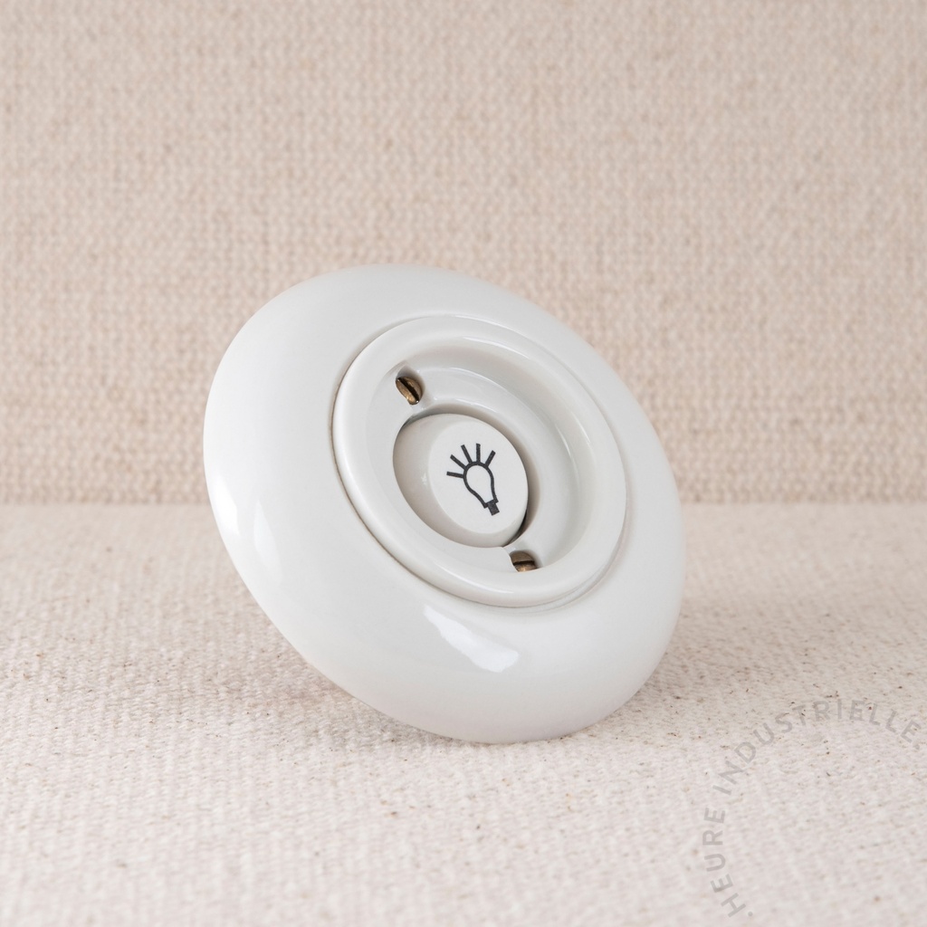 Appareillage complet PORCELAINE - 1 Bouton Poussoir Rocker + Symbole Lumière