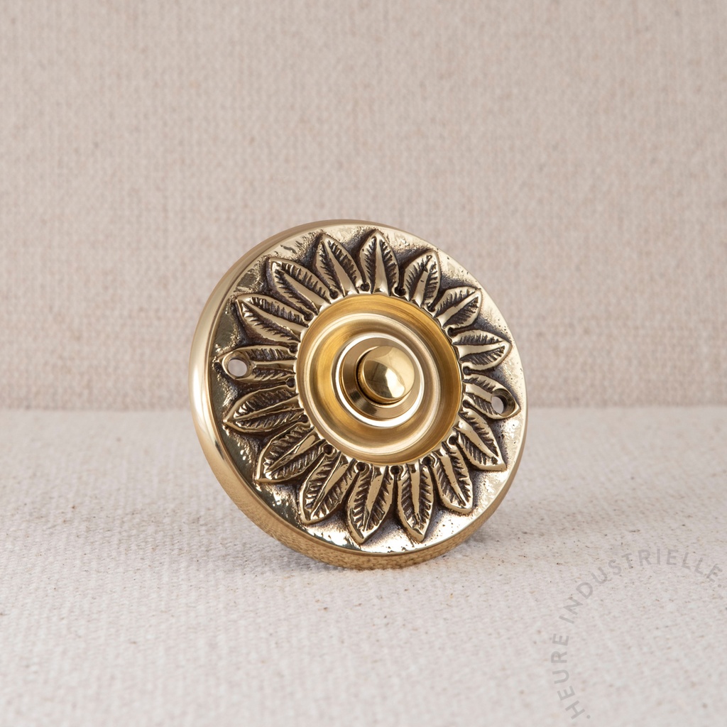 [BS13/MP] Bouton de sonnette filaire 12V rond décor palmettes (Laiton Poli)