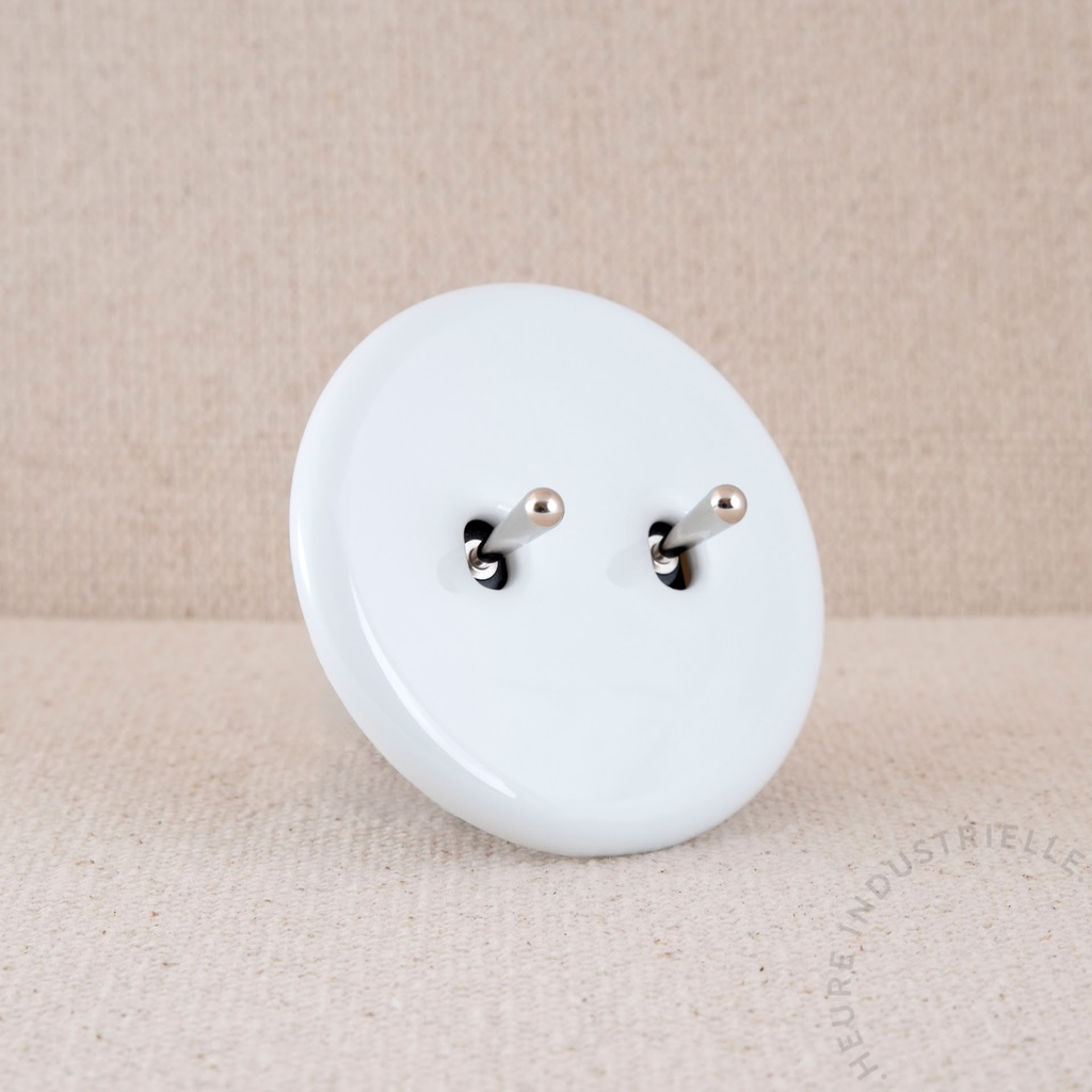 Appareillage complet IRIS - 2 Va-et-Vient (VV) ou Boutons Poussoirs (BP)